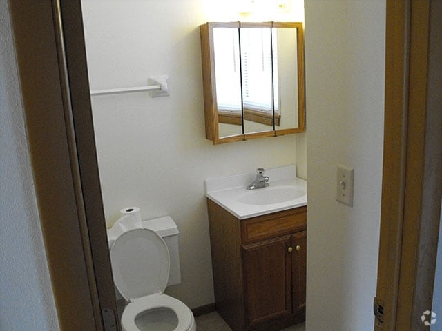 Bathroom - Hartford Highlands Apartments