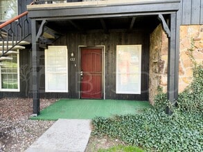 Building Photo - 2902 Airport Rd