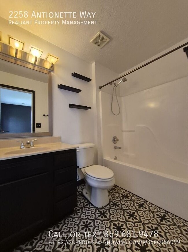 Building Photo - 2258 Antionette Way-