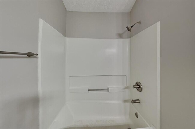 Building Photo - 2070 Charleston Oak Cir