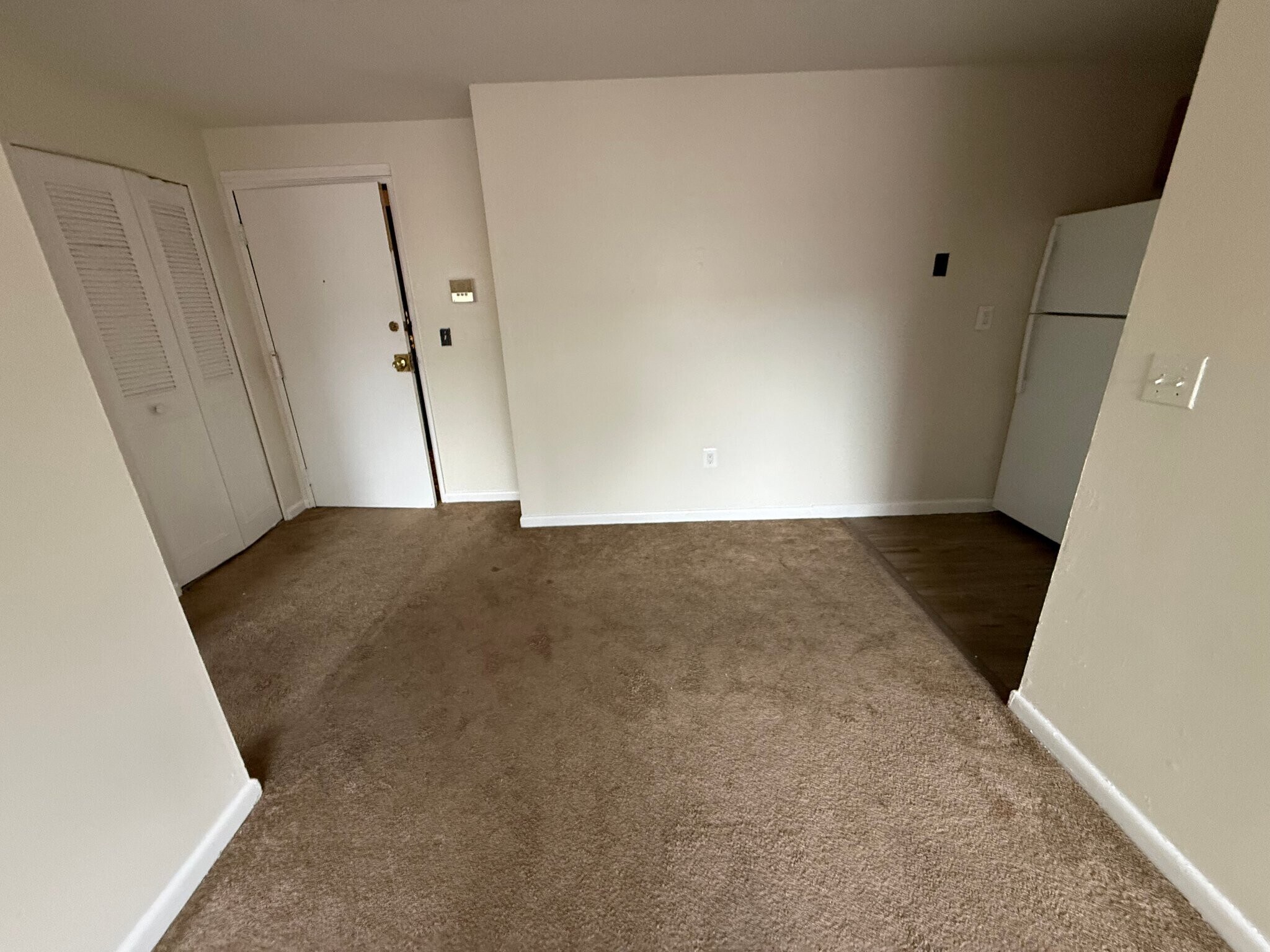 Building Photo - 16 Niles St