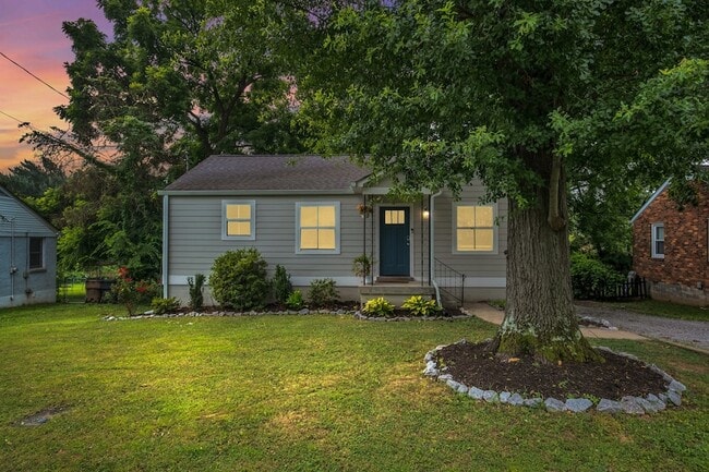 Building Photo - 2929 Emery Dr