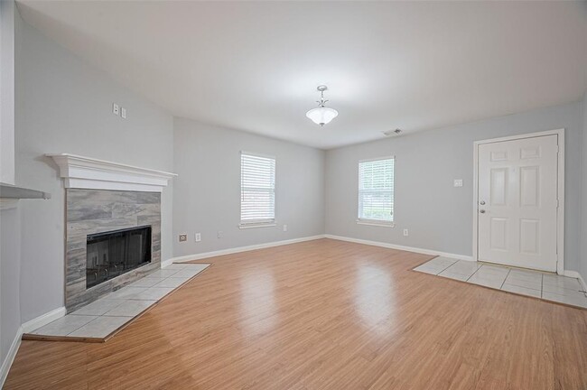 Building Photo - 18139 Flower Grove Ct