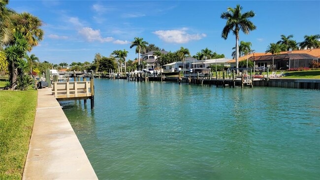 Building Photo - 638 S Owl Dr