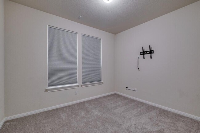 Building Photo - 17204 Calipatria Ln