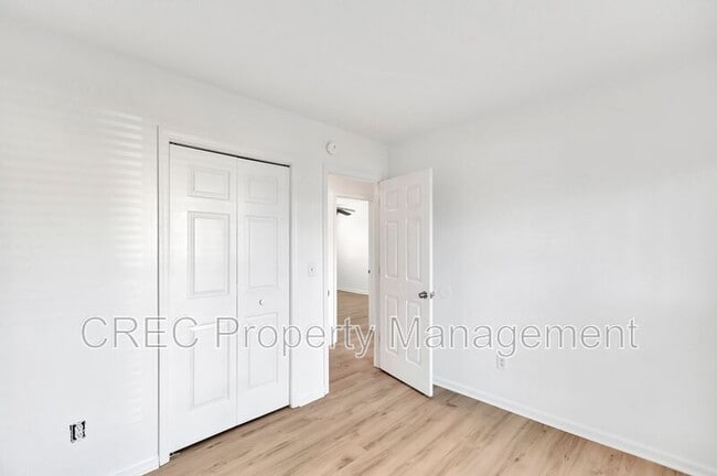 Building Photo - 8557 S Waccamaw Ct