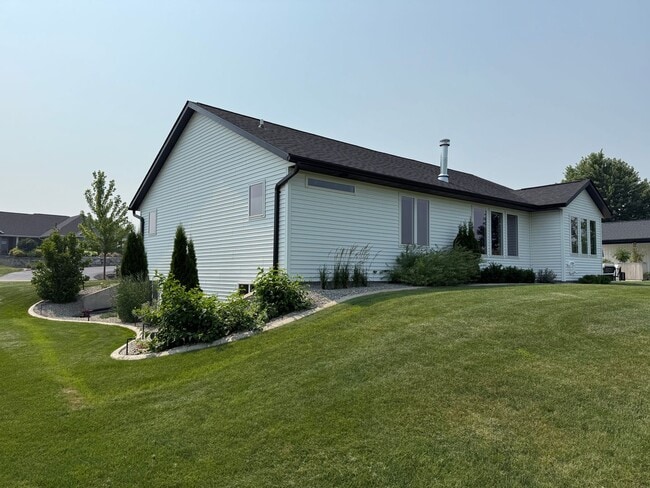 Building Photo - Executive Rental – Custom 5-Bedroom, 3.5-B...