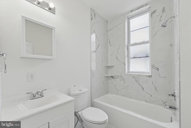 Building Photo - 1626 N 17th St