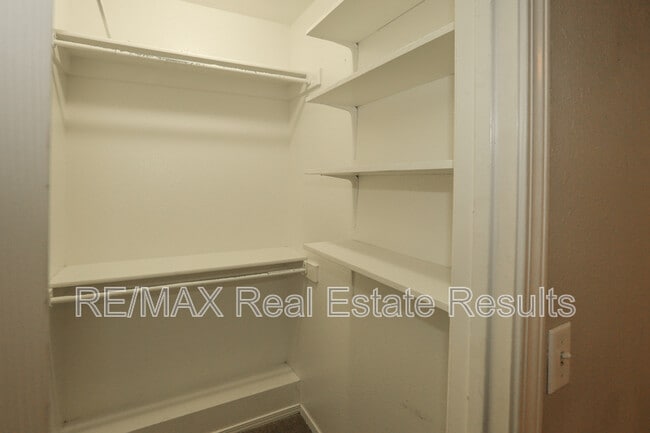 Building Photo - 50 Cheryl Cir