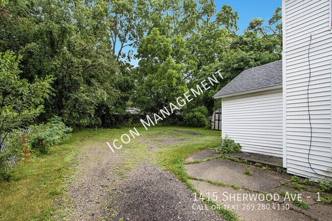 Building Photo - 1415 Sherwood Ave
