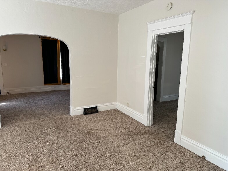 Building Photo - 1514 Coit Ave NE