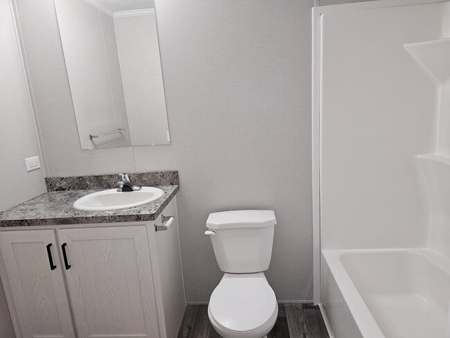 Building Photo - 855 W Jefferson St