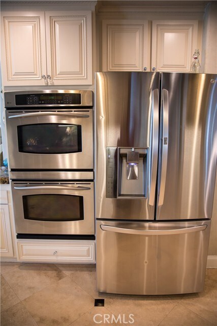 Building Photo - 10071 Highcliff Dr