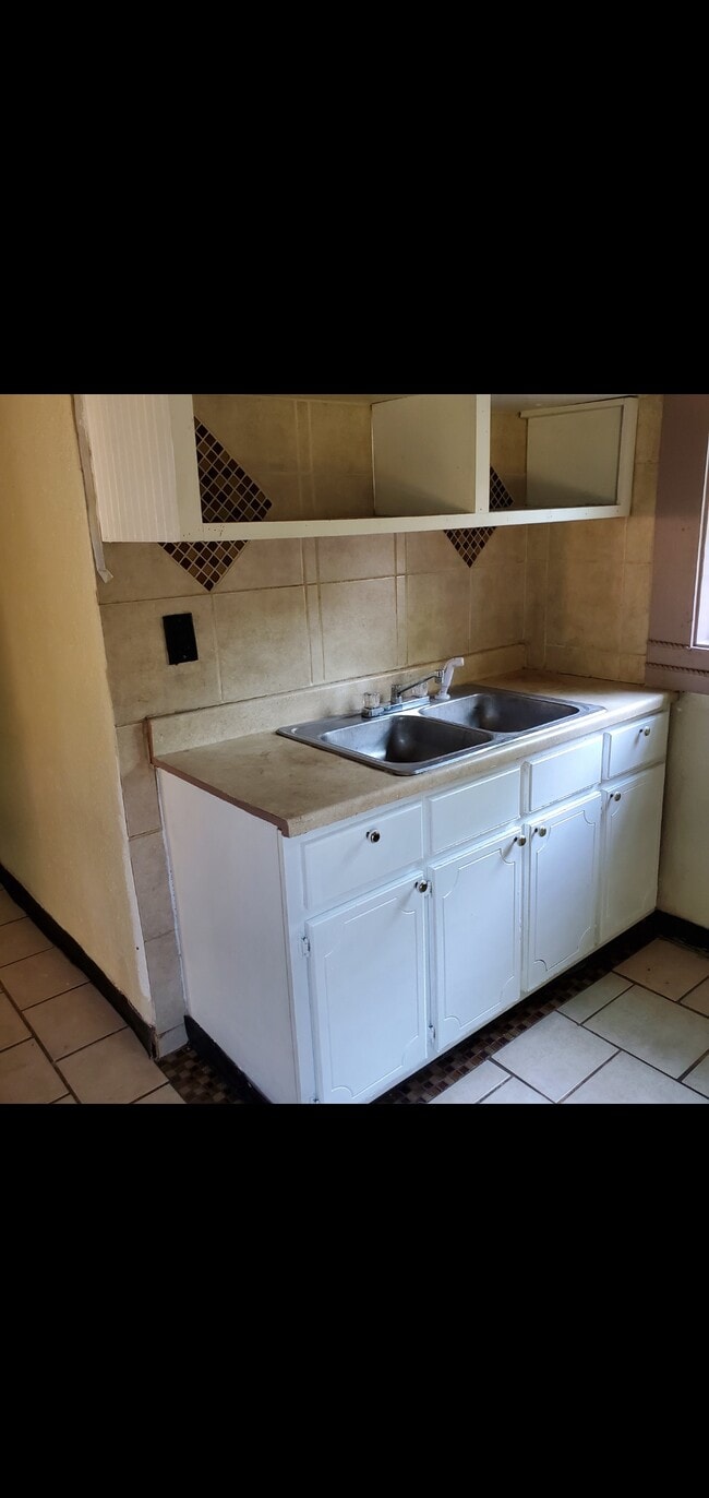 Building Photo - 1516 N Atlanta Ct