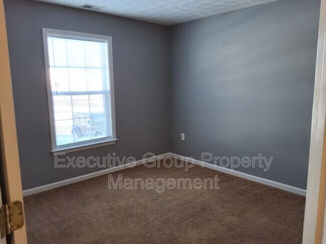 Building Photo - 101 Naples Ct