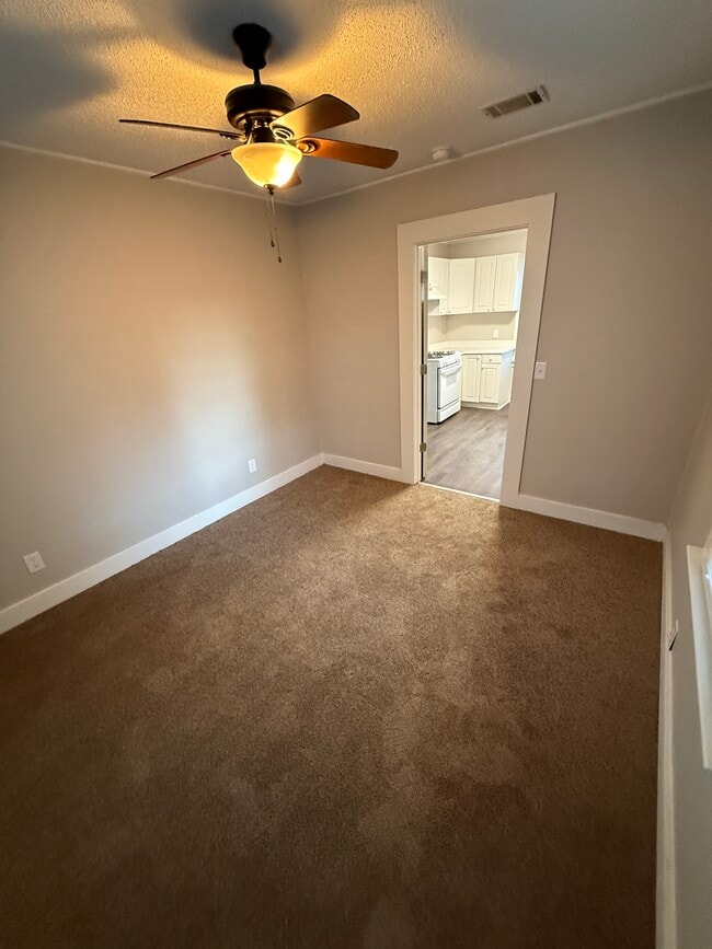 Building Photo - 2308 Albany St