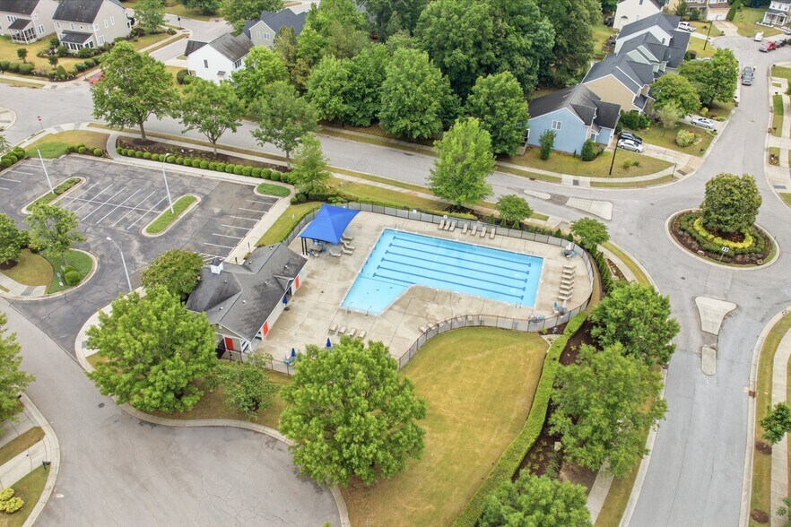 Building Photo - 4203 Virginia Colony Dr