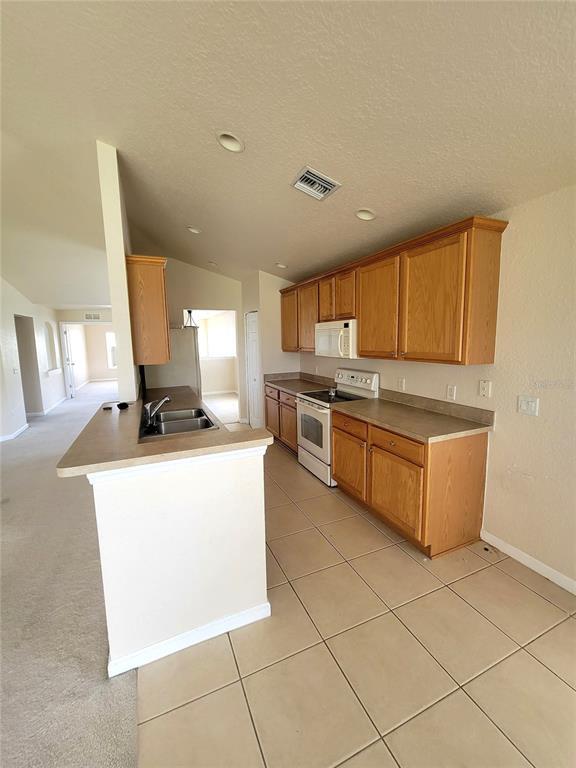 Building Photo - 4555 SW 52nd Cir