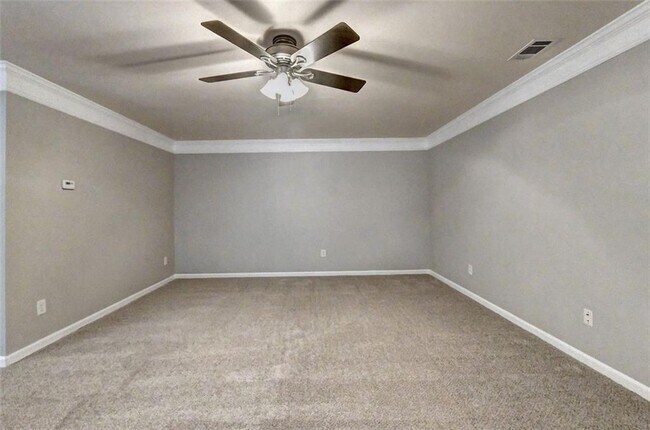 Building Photo - 3070 Centerglen Ln