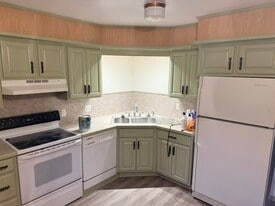 Building Photo - 39 E Salzburg Rd