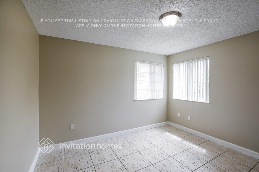 Building Photo - 11591 NW 50th Terrace