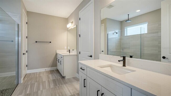 Building Photo - 16905 Sweetwater Village Dr