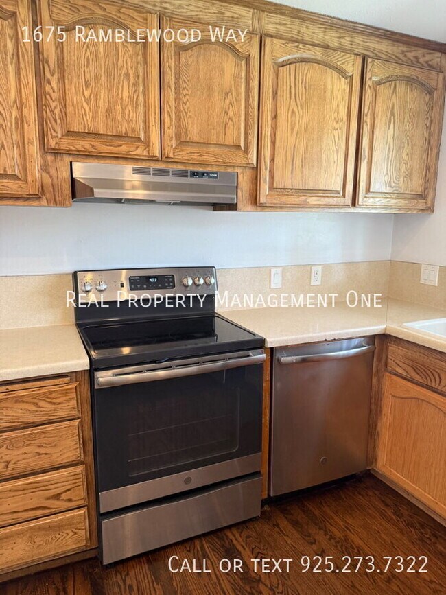 Building Photo - 1675 Ramblewood Way