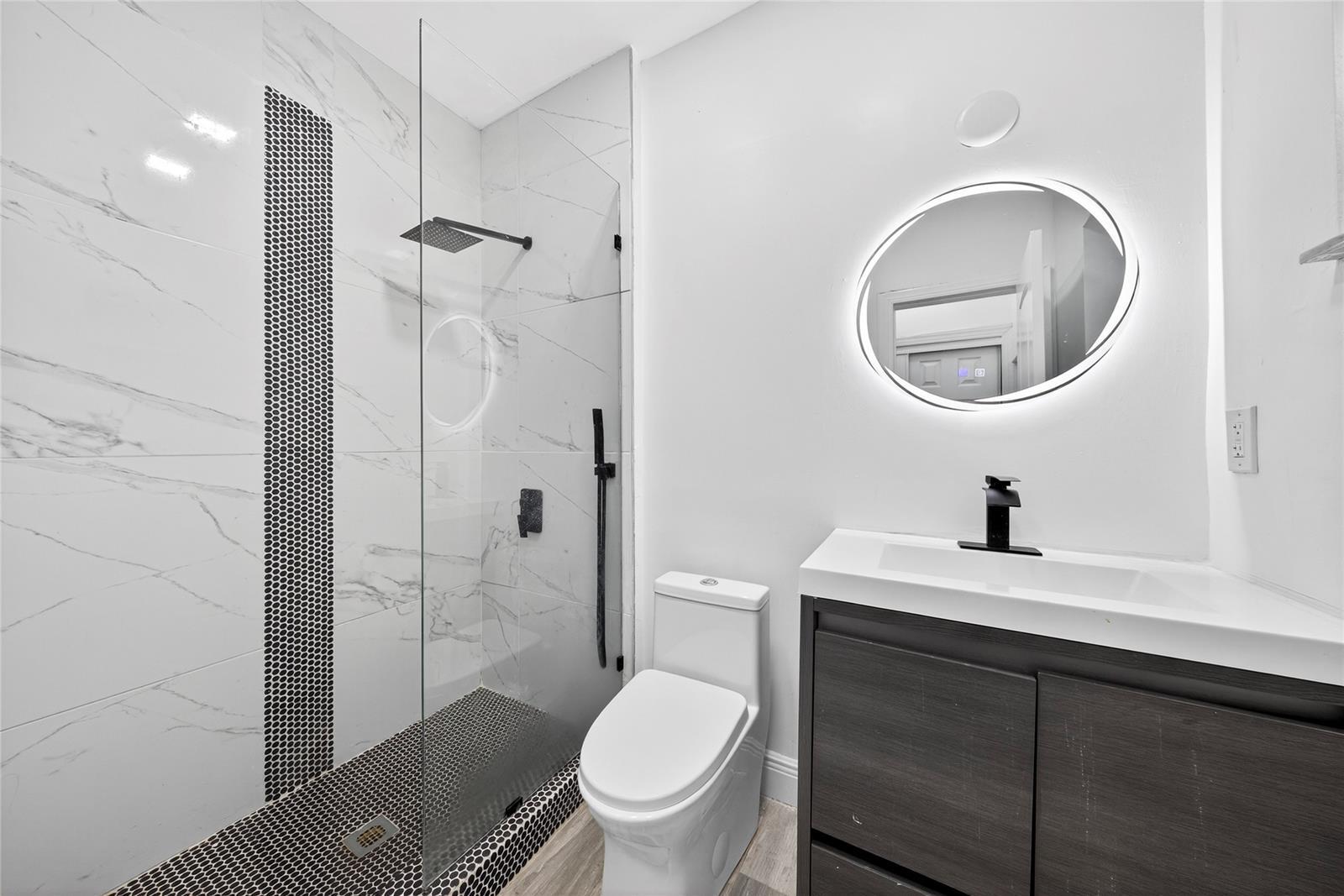 Building Photo - 2012 NW 12th Ave