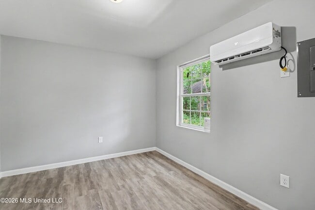 Building Photo - 9424 Daisy Vestry Rd
