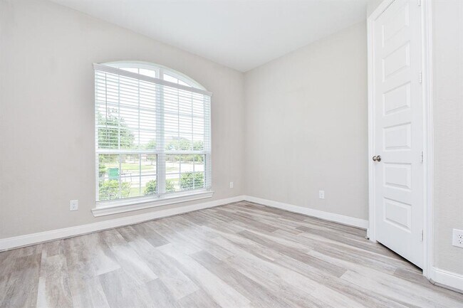 Building Photo - 4422 Sterling Heights Ln