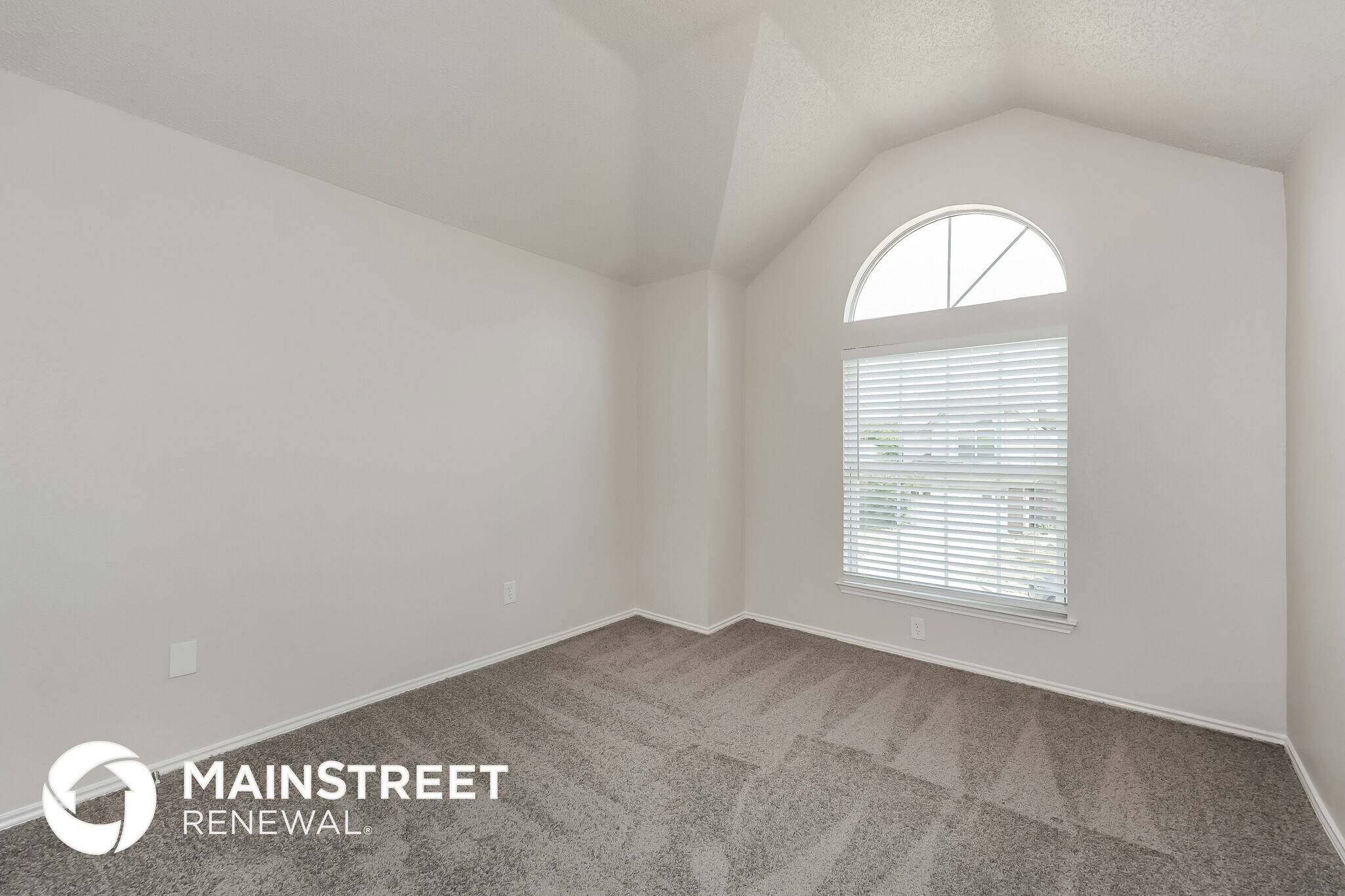 Building Photo - 828 Bentree Dr