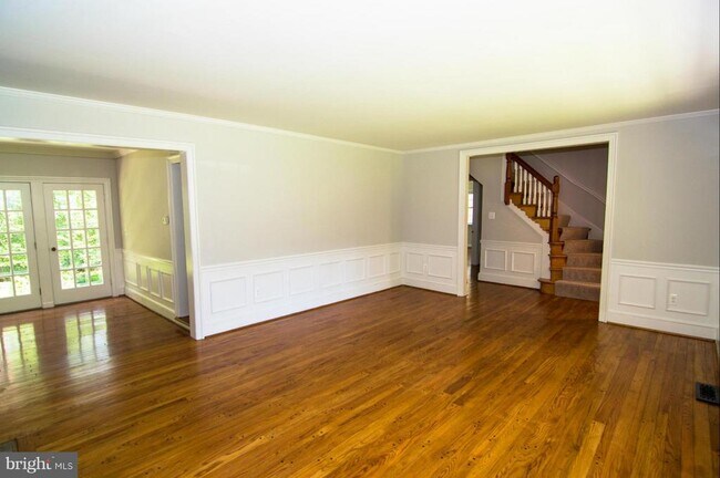 Building Photo - 6638 Holland St