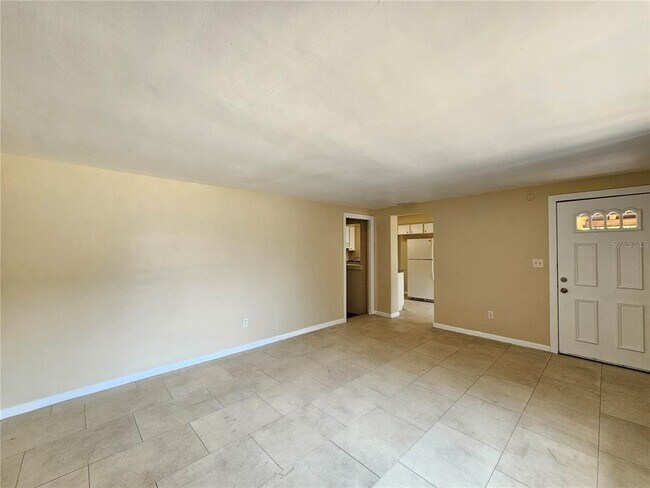 Building Photo - 2412 Kiwanis Ave