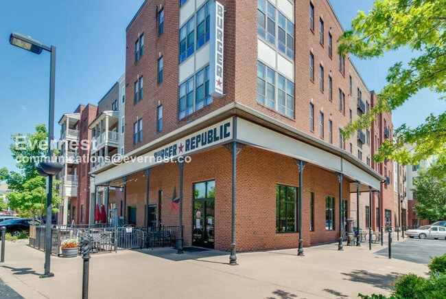 Building Photo - 7232 Althorp Way