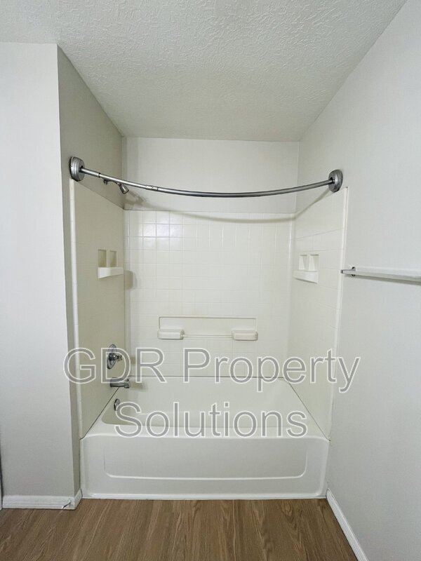 Building Photo - 1116 Coal Ave SW