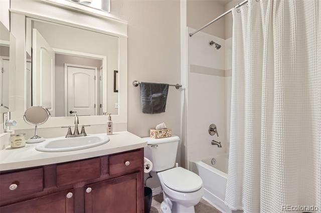 Building Photo - 10176 Park Meadows Dr