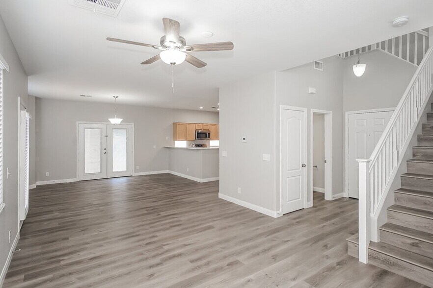 Building Photo - 10611 Allegrini Dr