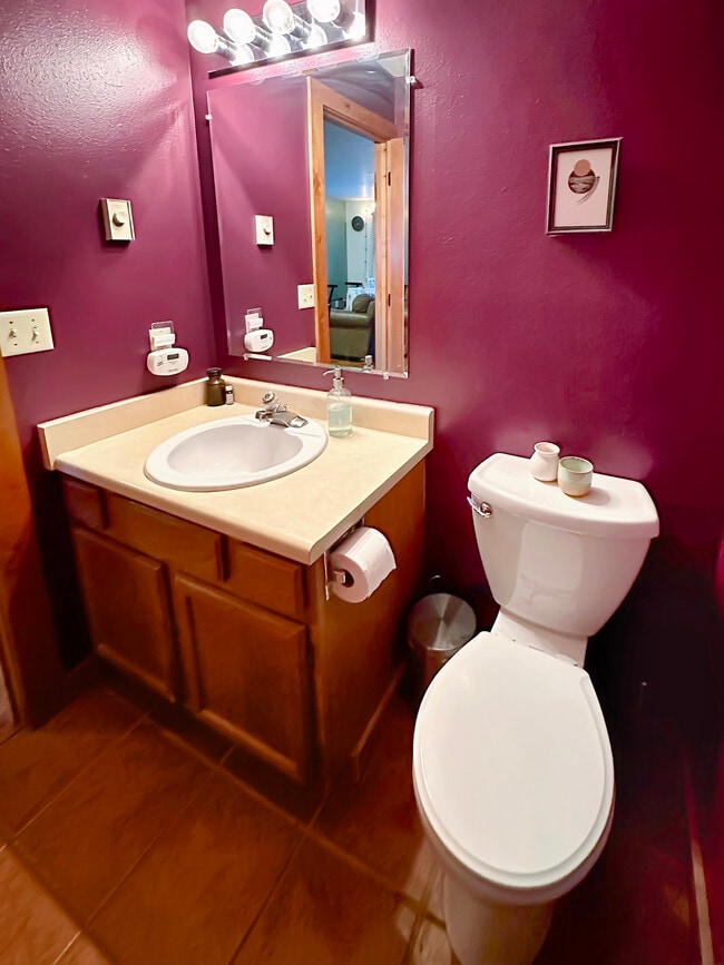 Building Photo - 284 Talisman Dr