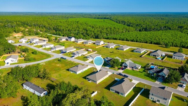 Building Photo - 42 Lockwood Way W