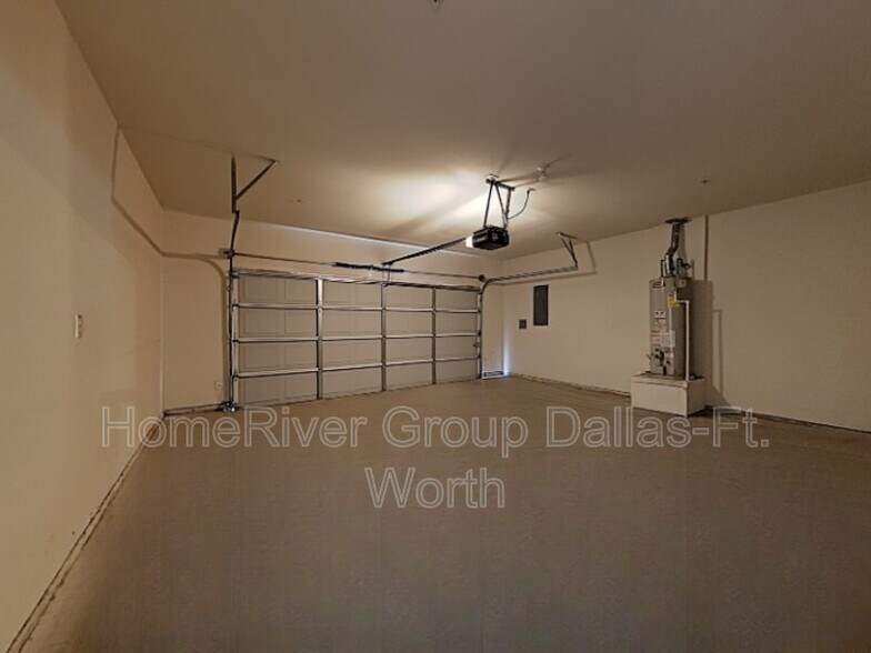 Building Photo - 6876 Livorno Ln