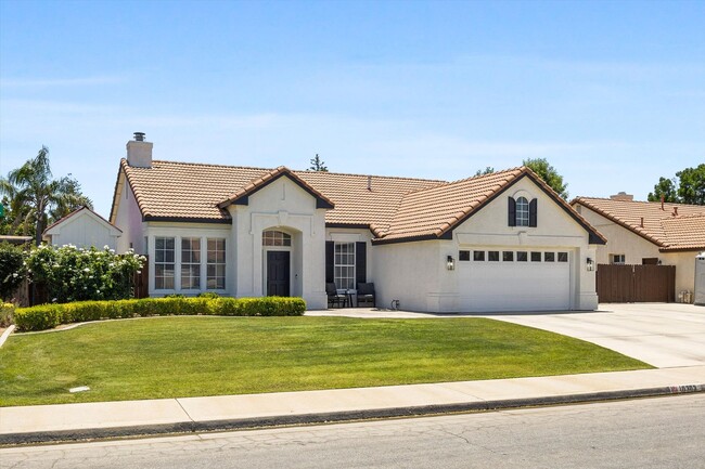 Building Photo - 10303 Roehampton Ave