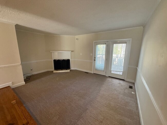 Building Photo - 3405 Gina Ct NW