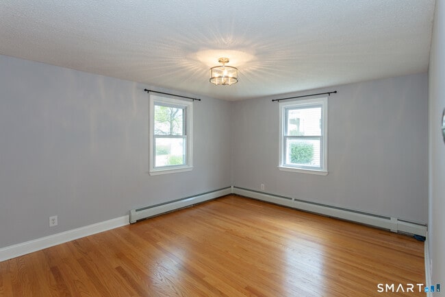 Building Photo - 135 Camp Ave