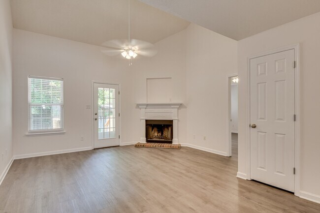 Building Photo - 513 Brians Way