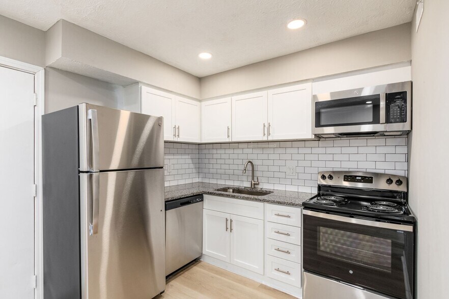 Building Photo - 3115 Francinelane Dr