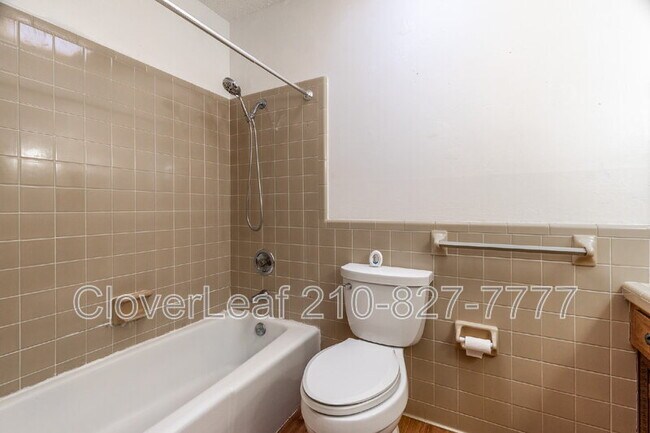 Building Photo - 3503 Clearfield Dr