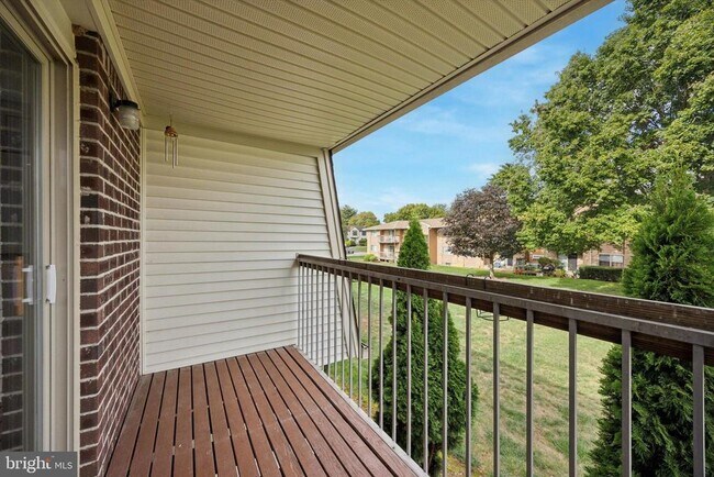 Building Photo - 510 Bradley Ct