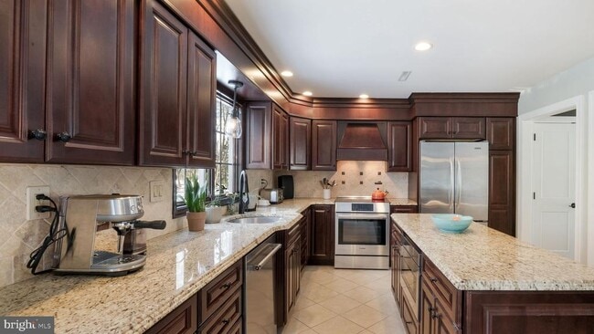 Building Photo - 154 Ash Way