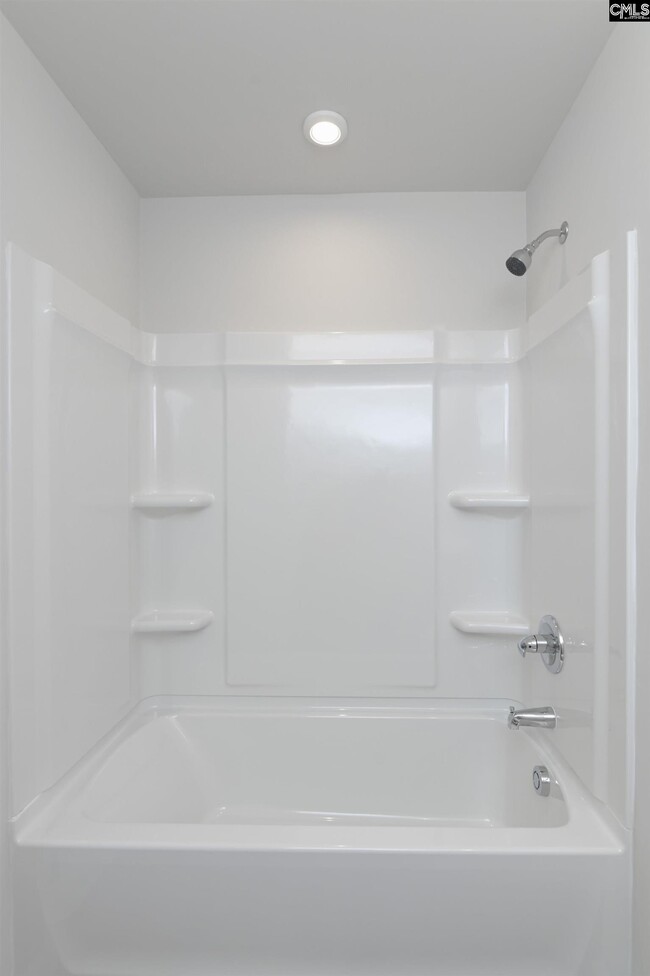 Building Photo - 3041 Blue Brook Ln