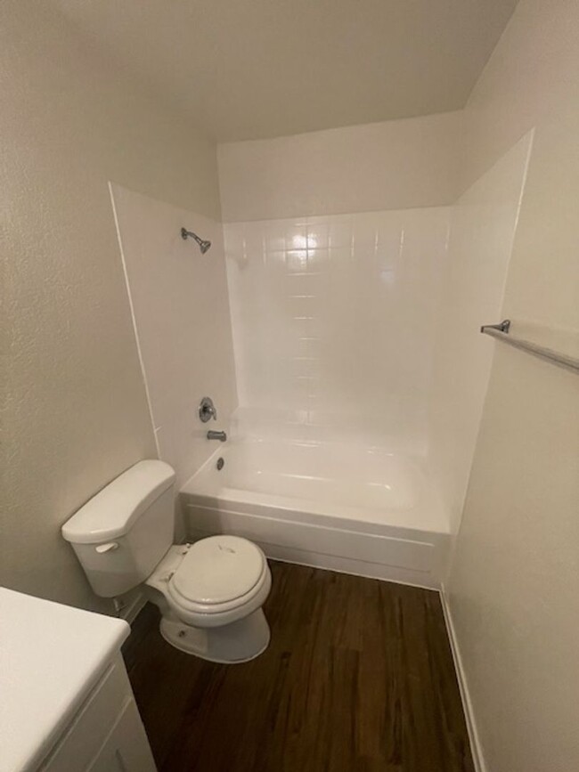 Building Photo - Centrally Located Gated Downstairs Condo R...